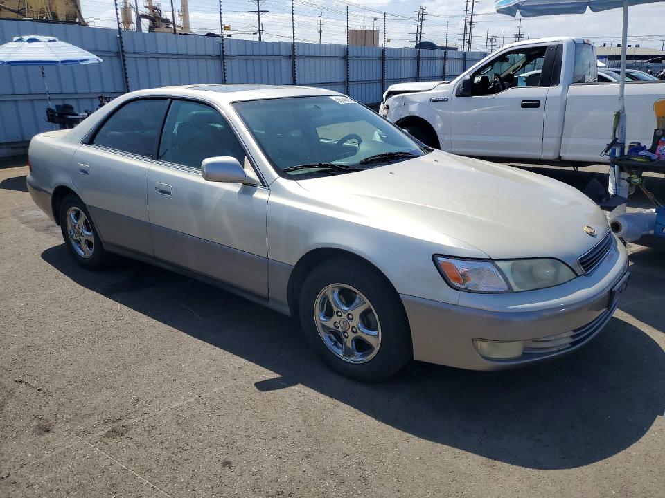 Foto 4 de la subasta – 1997 LEXUS ES con VIN JT8BF22G1V0040381