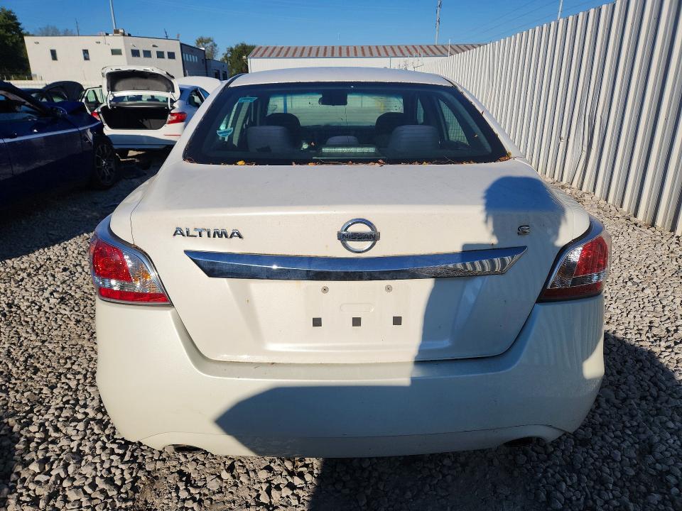 Снимка 6 от търг – 2015 NISSAN ALTIMA с VIN 1N4AL3AP5FC105686