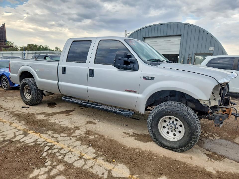 Photo 4 from auction – 2004 FORD F250 with VIN 1FTNW21P34EB76030