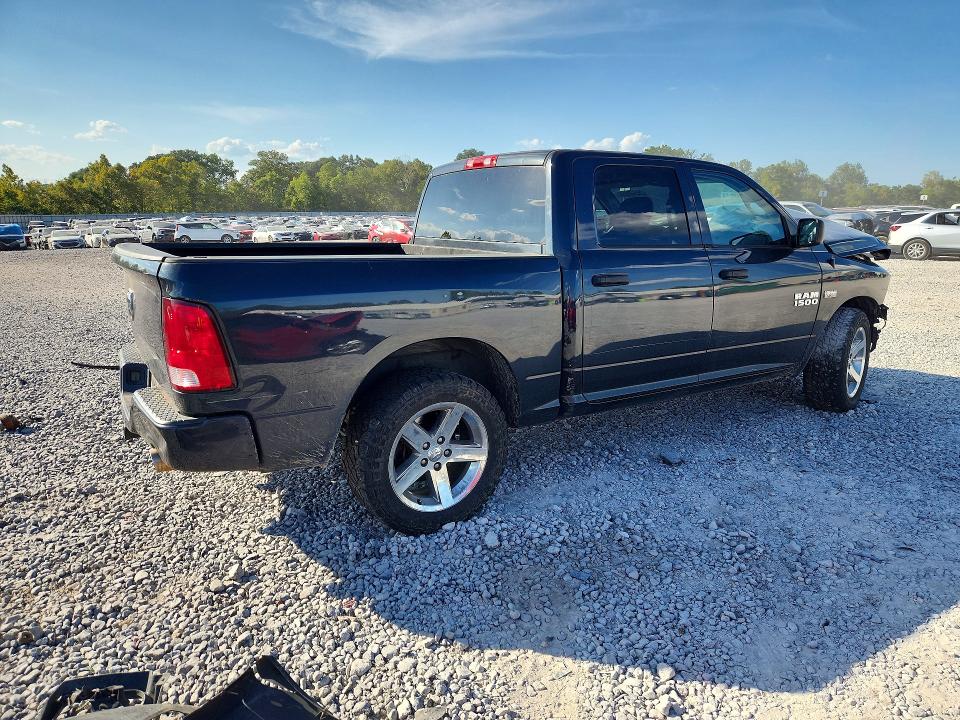 Photo 3 from auction – 2017 RAM 1500 with VIN 3C6RR6KT6HG636993