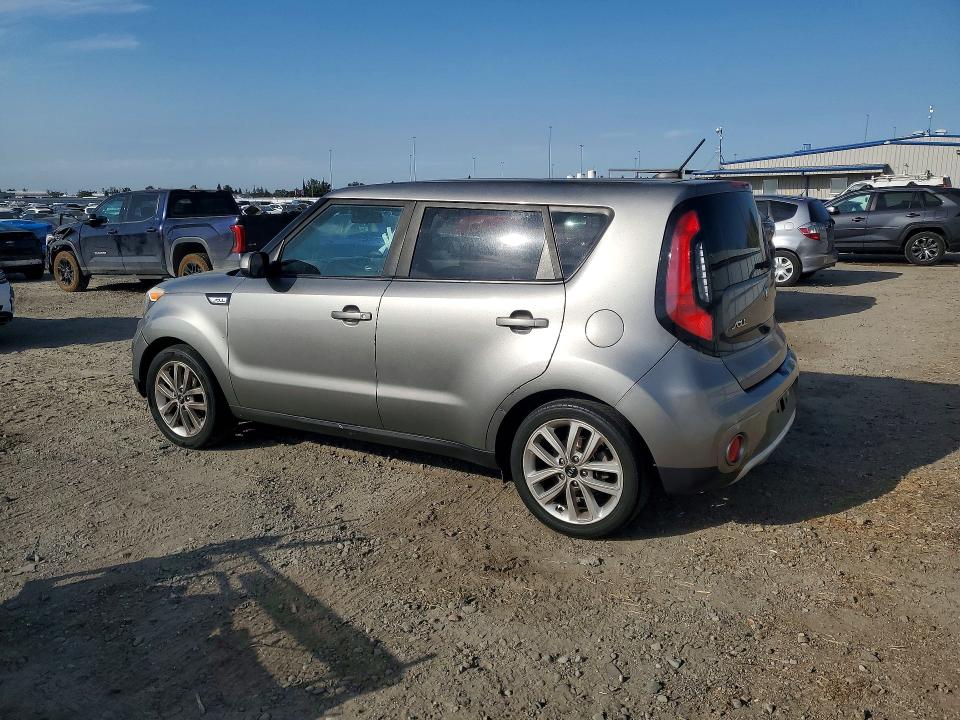 Photo 2 from auction – 2018 KIA SOUL with VIN KNDJP3A56J7536228