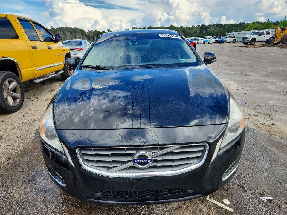 Photo 5 from auction – 2013 VOLVO S60 with VIN YV1612FH9D2198128