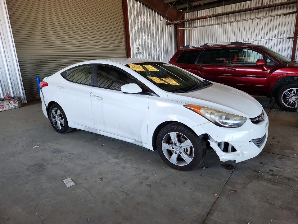 Photo 4 from auction – 2013 HYUNDAI ELANTRA with VIN 5NPDH4AE8DH432663