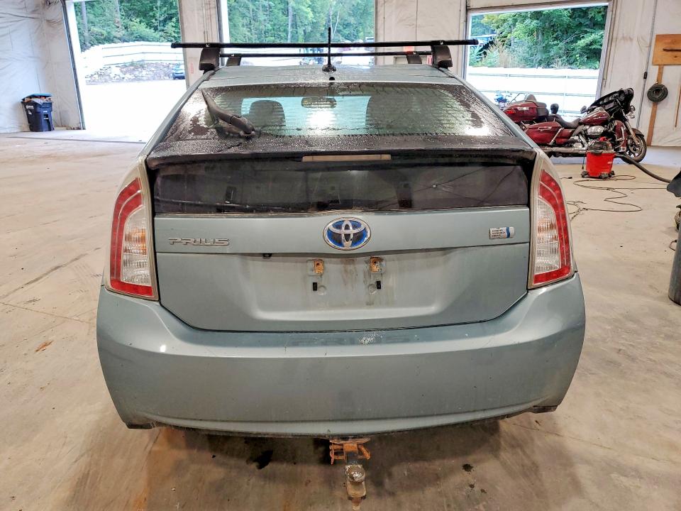 Photo 6 from auction – 2014 TOYOTA PRIUS with VIN JTDKN3DUXE1852141