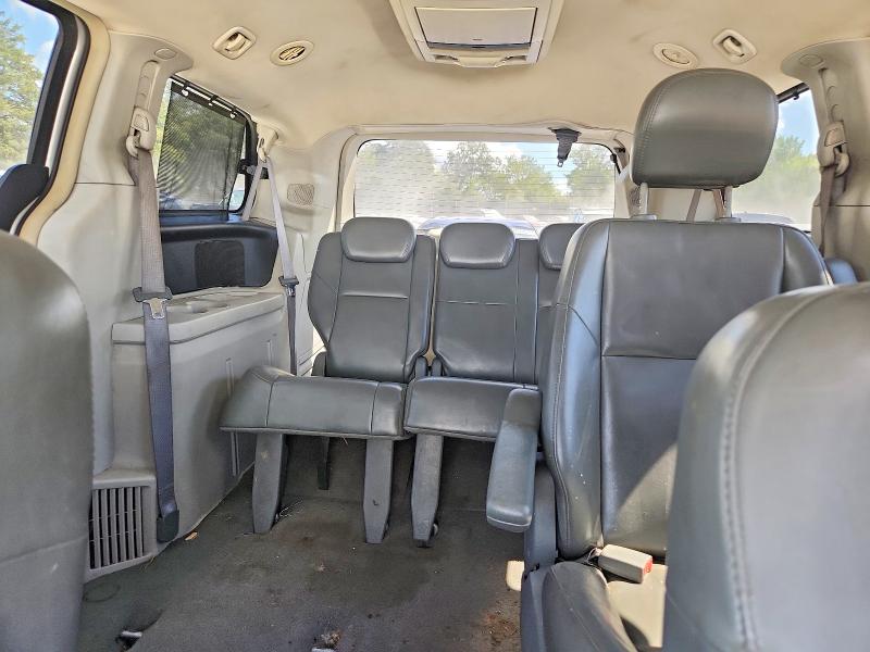 Photo 10 from auction – 2010 VOLKSWAGEN ROUTAN with VIN 2V4RW3D11AR354018