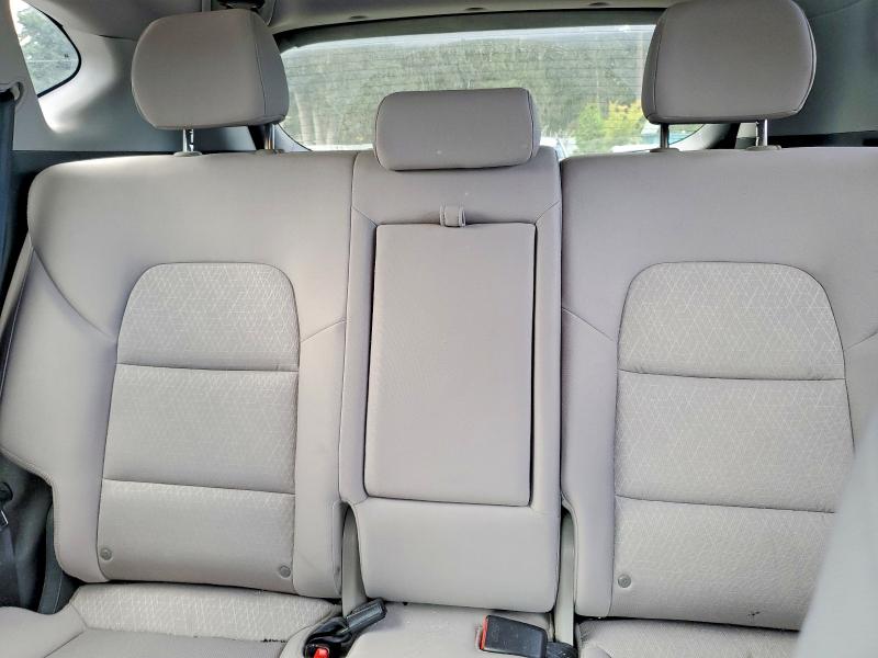 Photo 10 from auction – 2018 HYUNDAI TUCSON with VIN KM8J3CA40JU728857