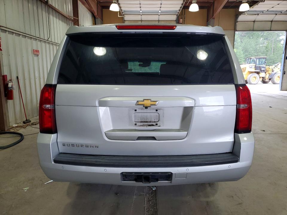 Photo 6 from auction – 2015 CHEVROLET SUBURBAN with VIN 1GNSKJKC5FR661857
