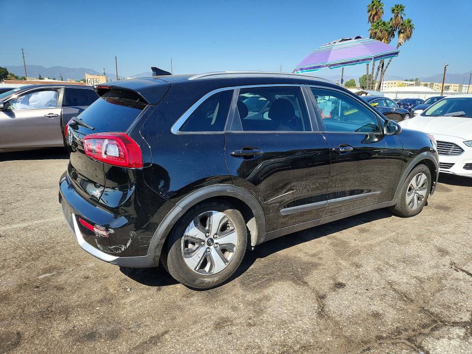 Foto 3 de la subasta – 2017 KIA NIRO con VIN KNDCB3LC2H5043980
