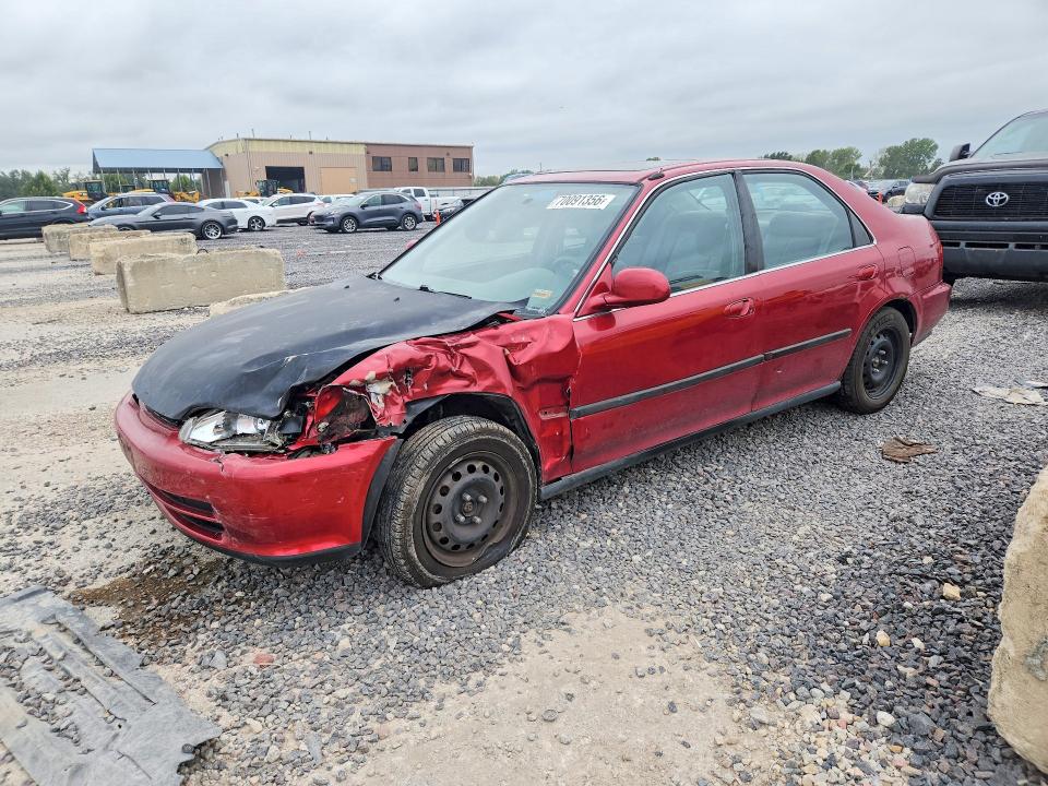 Снимка 1 от търг – 1993 HONDA CIVIC с VIN JHMEH9694PS005739