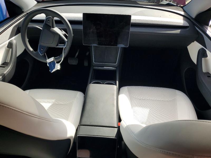 Снимка 8 от търг – 2026 TESLA MODEL Y с VIN 7SAYGDED0TA487482