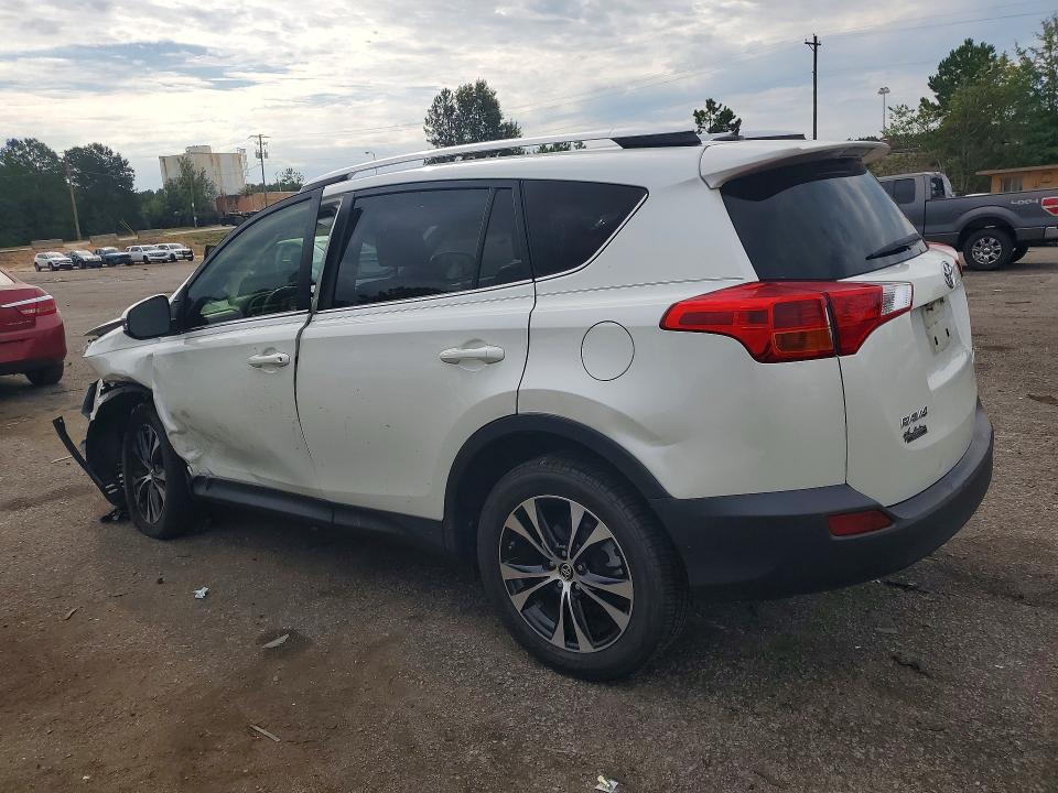Photo 2 from auction – 2015 TOYOTA RAV4 with VIN JTMYFREVXFD071248