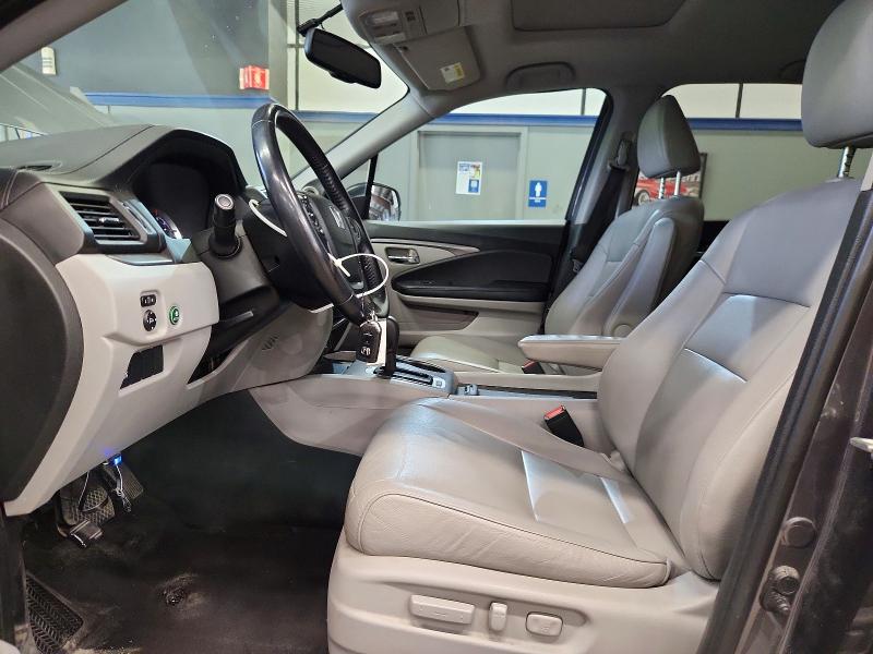 Снимка 7 от търг – 2017 HONDA PILOT с VIN 5FNYF5H5XHB019294