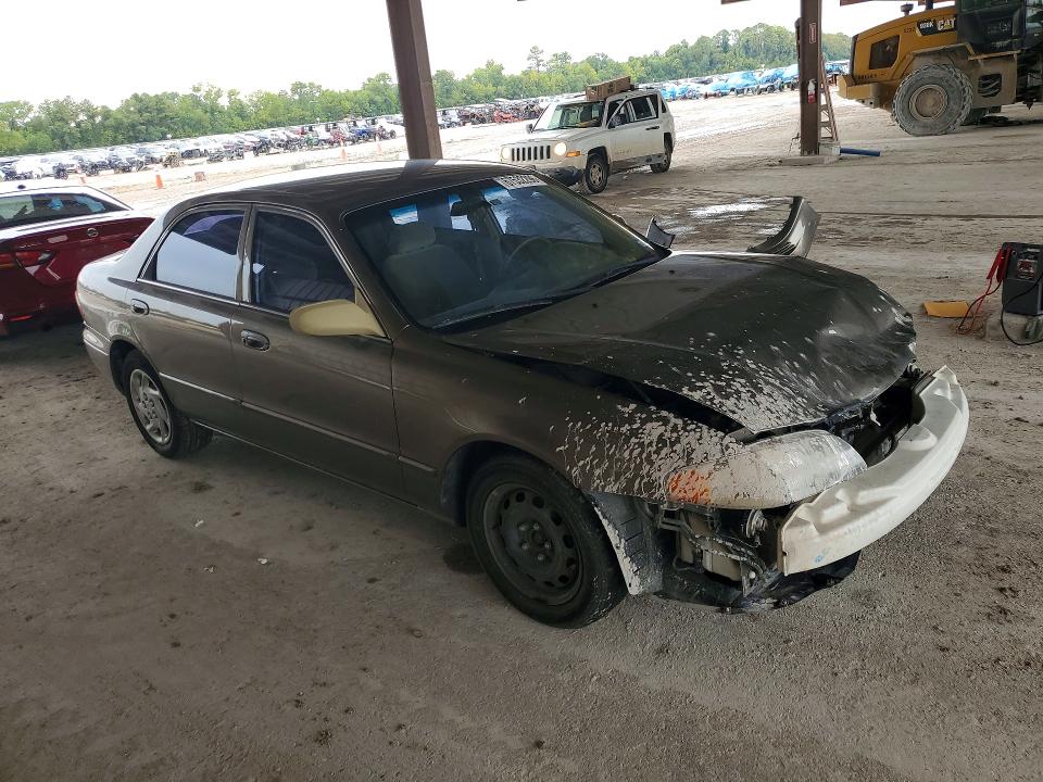 Photo 4 from auction – 2000 MAZDA 626 with VIN 1YVGF22C5Y5164210