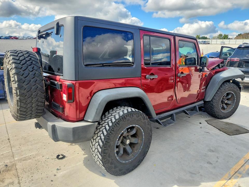 Снимка 3 от търг – 2013 JEEP WRANGLER UNLIMITED с VIN 1C4HJWDG1DL604963