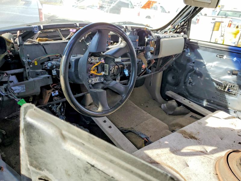 Фото 8 с аукциона – 2003 CADILLAC ESCALADE с VIN 1GYEC63T33R211371