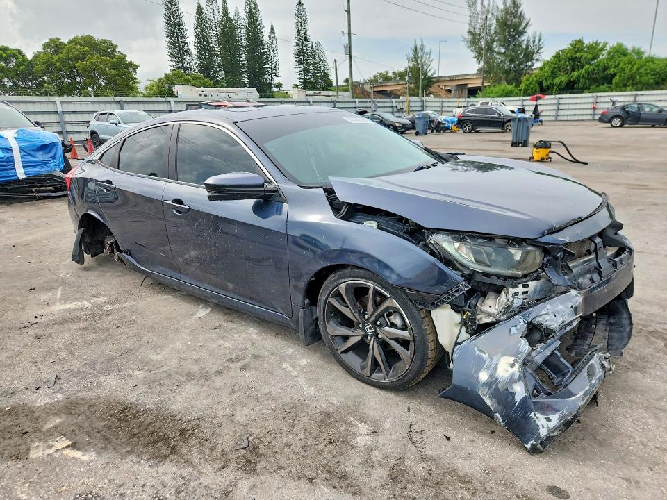Снимка 4 от търг – 2016 HONDA CIVIC с VIN 19XFC1F36GE043459