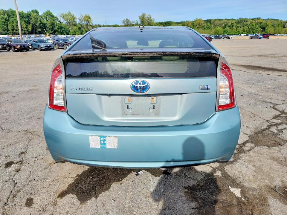 Photo 6 from auction – 2015 TOYOTA PRIUS with VIN JTDKN3DU3F1906865