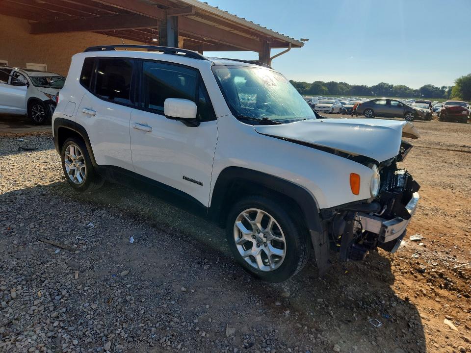 Photo 4 from auction – 2016 JEEP RENEGADE with VIN ZACCJABT0GPC46560