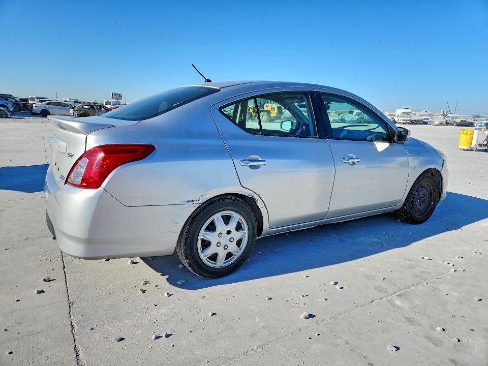 Photo 3 from auction – 2016 NISSAN VERSA with VIN 3N1CN7AP7GL820885