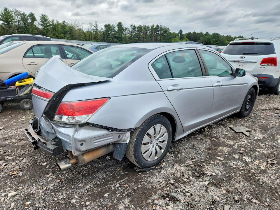 Фото 3 с аукциона – 2011 HONDA ACCORD с VIN 1HGCP2F35BA019583