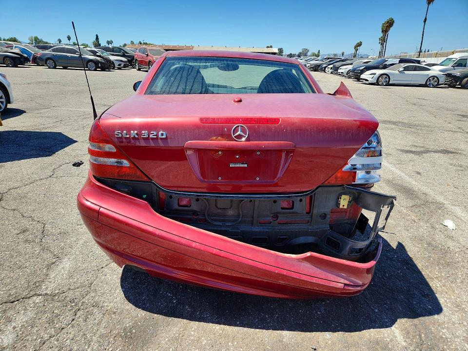 Photo 6 from auction – 2002 MERCEDES-BENZ SLK with VIN WDBKK65F02F266748