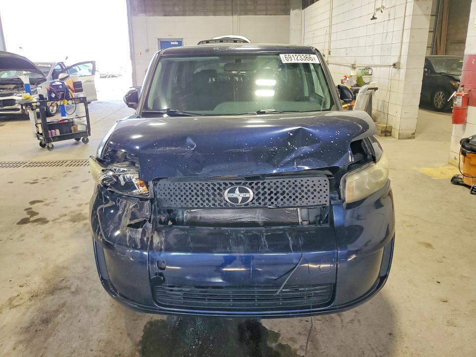 Photo 5 from auction – 2008 SCION XB with VIN JTLKE50E981010247