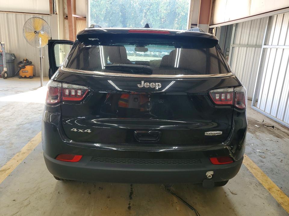 Photo 6 from auction – 2025 JEEP COMPASS with VIN 3C4NJDBN0ST595635