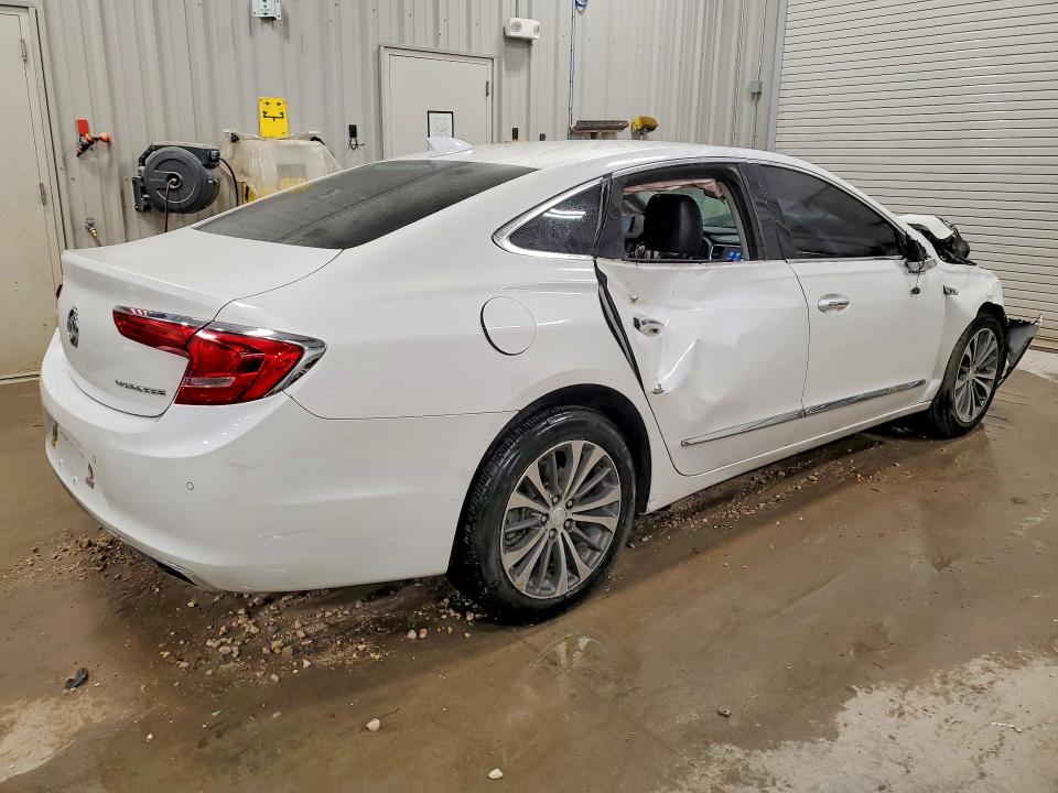 Zdjęcie 3 z aukcji – 2017 BUICK LACROSSE z VIN 1G4ZP5SS4HU203763