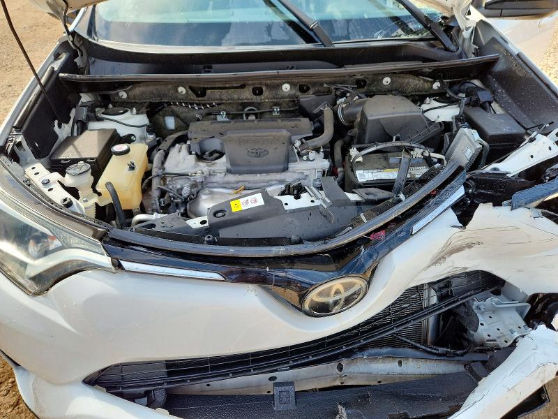 Снимка 12 от търг – 2017 TOYOTA RAV4 с VIN JTMZFREV4HJ720342