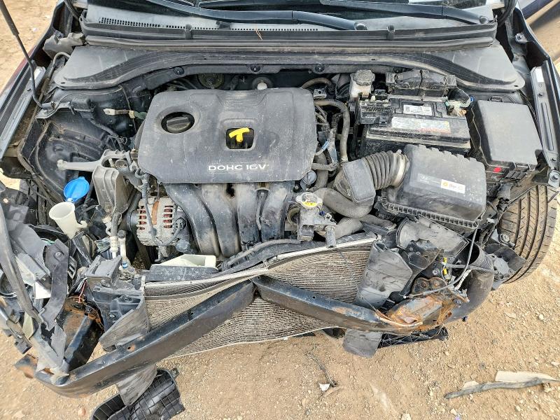 Снимка 11 от търг – 2017 HYUNDAI ELANTRA с VIN KMHD74LF5HU155972