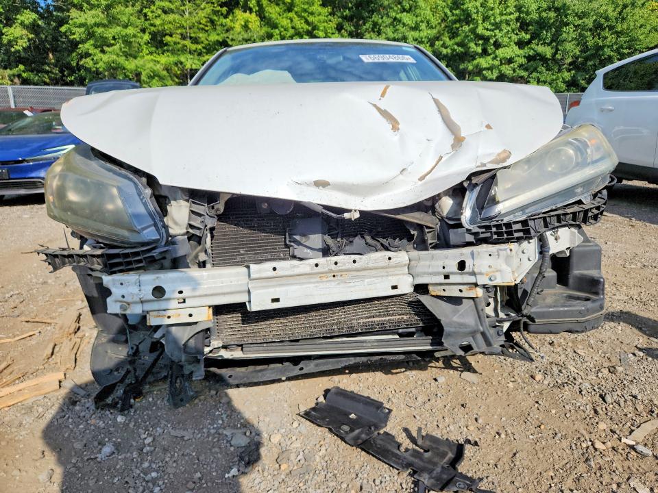 Photo 5 from auction – 2014 HONDA ACCORD with VIN 1HGCR2F50EA278577