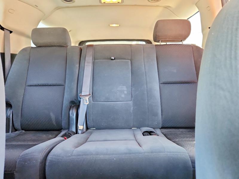 Photo 10 from auction – 2009 CHEVROLET SUBURBAN with VIN 1GNFK263X9R228542