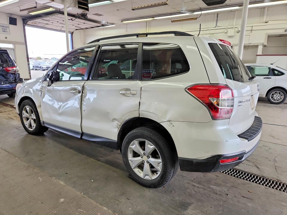 Zdjęcie 2 z aukcji – 2015 SUBARU FORESTER z VIN JF2SJADCXFH432574