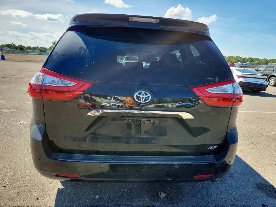 Photo 6 from auction – 2017 TOYOTA SIENNA with VIN 5TDYZ3DC0HS869219