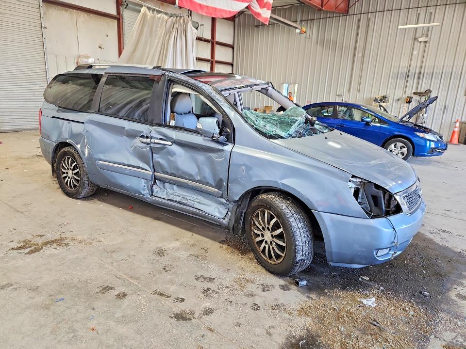 Photo 4 from auction – 2012 KIA SEDONA with VIN KNDMH4C70C6421972