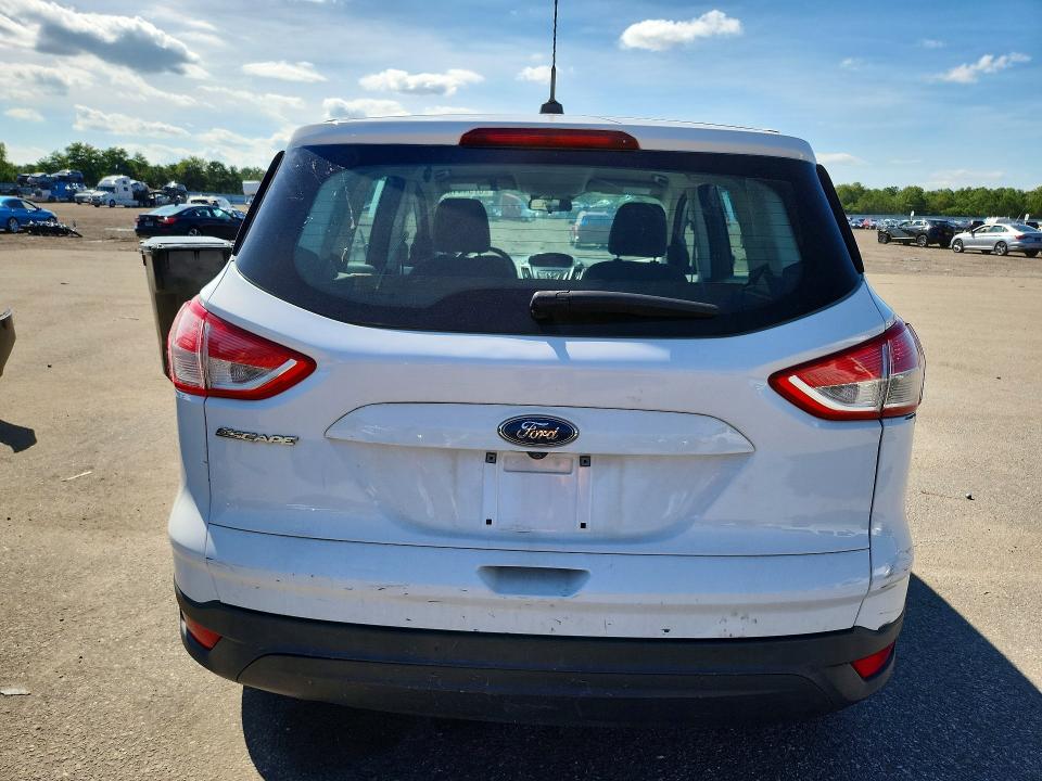 Photo 6 from auction – 2016 FORD ESCAPE with VIN 1FMCU0F75GUC20657