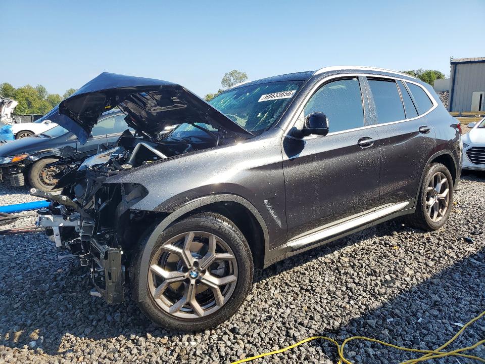 BMW X3 2022 with VIN 5UX43DP08N9K82413 - Photo from auction
