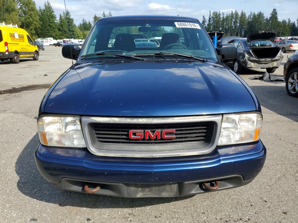 Photo 5 from auction – 2001 GMC SONOMA with VIN 1GTDT19W318207684