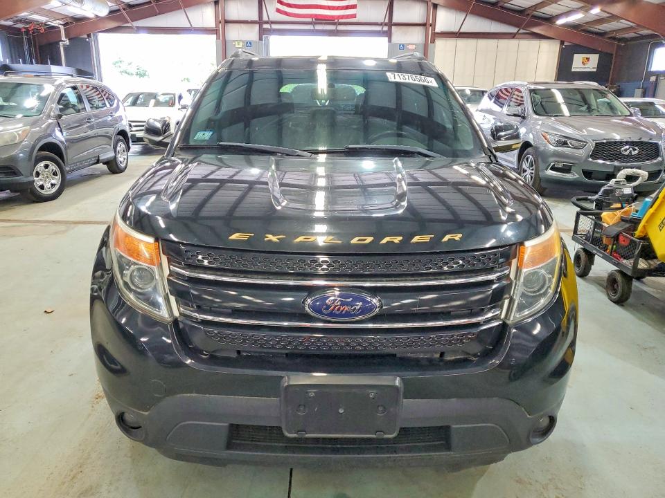 Photo 5 from auction – 2011 FORD EXPLORER with VIN 1FMHK8D85BGA42004