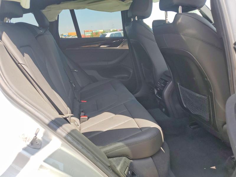 Photo 11 from auction – 2018 BMW X3 with VIN 5UXTR9C51JLD67229