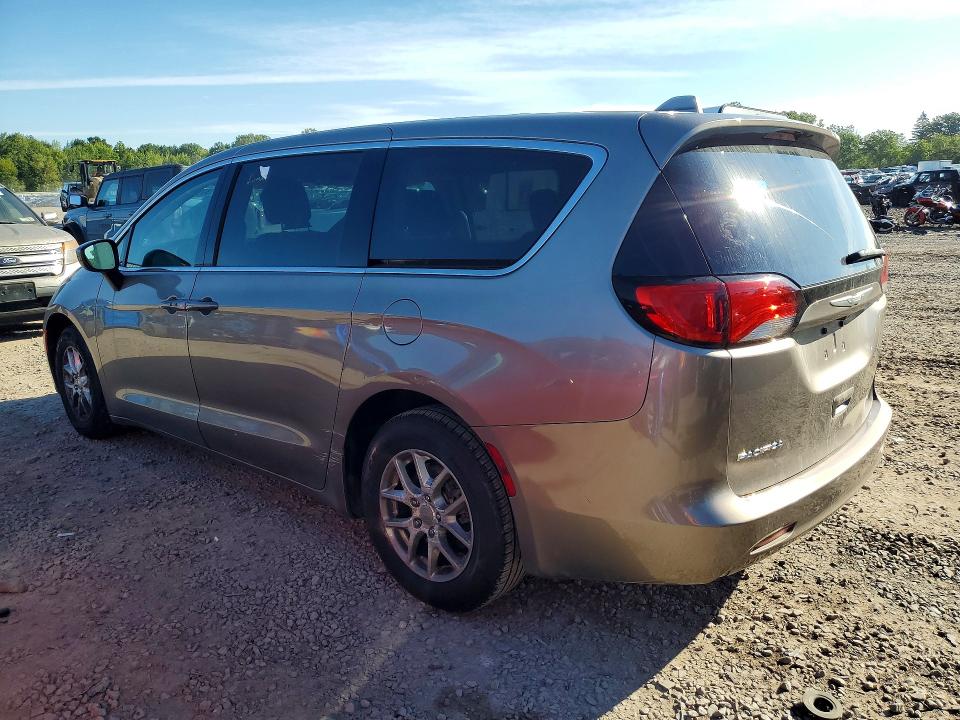 Zdjęcie 2 z aukcji – 2017 CHRYSLER PACIFICA z VIN 2C4RC1CG4HR628500