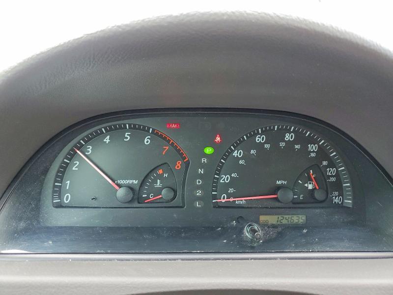 Photo 9 from auction – 2002 TOYOTA CAMRY with VIN 4T1BE32K82U637526