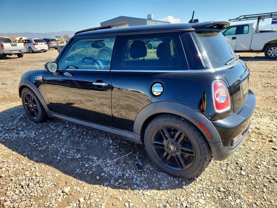 Photo 2 from auction – 2012 MINI COOPER with VIN WMWSV3C54CTY18351