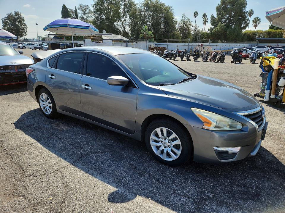 Photo 4 from auction – 2015 NISSAN ALTIMA with VIN 1N4AL3AP7FC121517