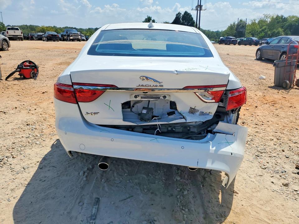 Photo 6 from auction – 2016 JAGUAR XF with VIN SAJBK4BV7GCY20377