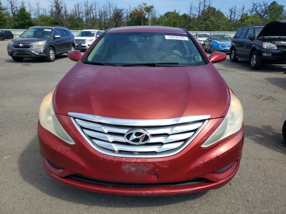 Photo 5 from auction – 2011 HYUNDAI SONATA with VIN 5NPEB4AC5BH207408