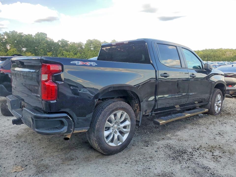 Снимка 3 от търг – 2022 CHEVROLET SILVERADO с VIN 1GCPDBEK5NZ552248