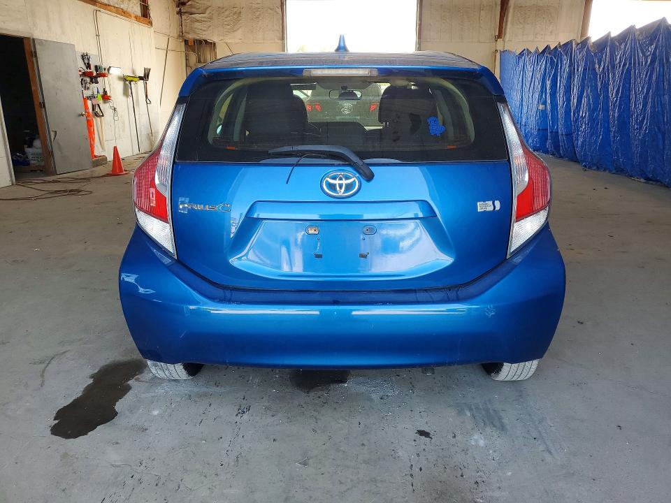 Photo 6 from auction – 2015 TOYOTA PRIUS C with VIN JTDKDTB31F1106191