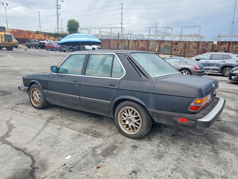 Zdjęcie 2 z aukcji – 1985 BMW 535 z VIN WBADC8401F0666081