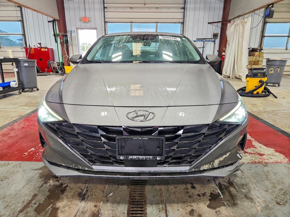 Снимка 5 от търг – 2021 HYUNDAI ELANTRA с VIN KMHLN4AJ3MU011775
